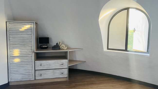 Les Domes d'Albion - ameublement d'une chambre