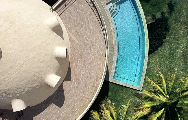 Les Domes d'Albion - une Villa vue du haut